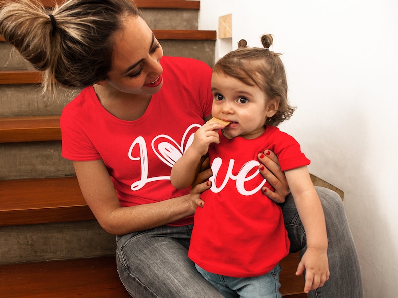 matching mother daughter valentines outfits