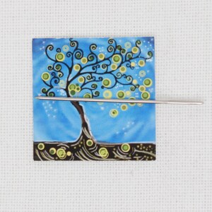 Tree magnetic needle minder/cover minder for cross stitch/embroidery/needlepoint/diamond painting