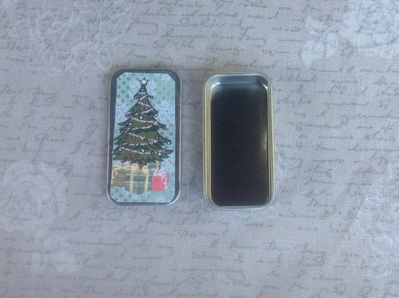 Christmas Tree Needle Case