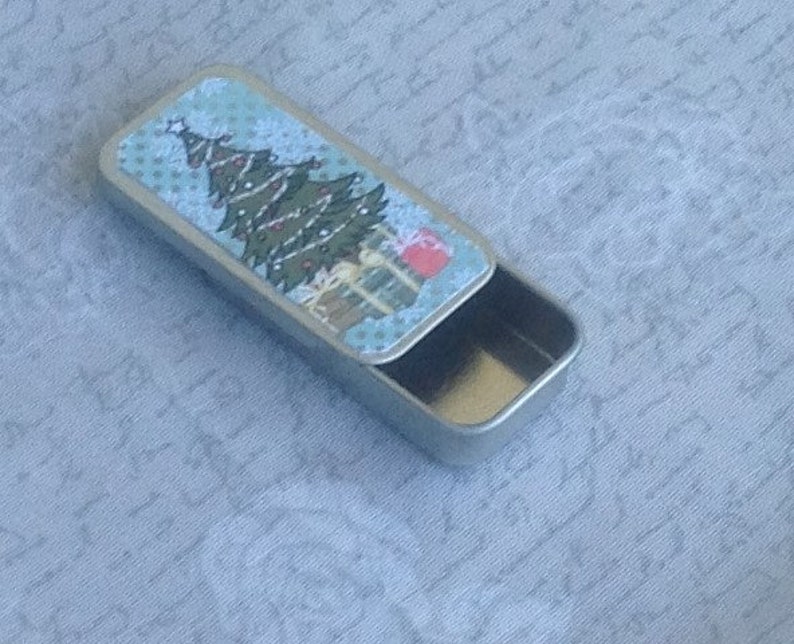 Christmas Tree Needle Case
