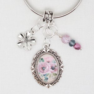 Flowers floss ring / thread drop/ thread keeper for cross stitch or embroidery floss