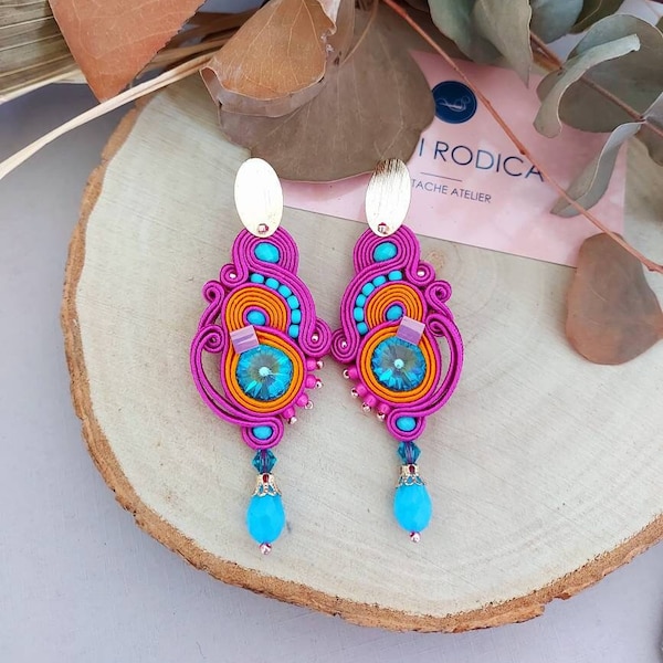 boucles d'oreilles roses surdimensionnées avec perles turquoises, boucles d'oreilles brodées de soutache, grand lustre d'été, cadeau unique pour elle,