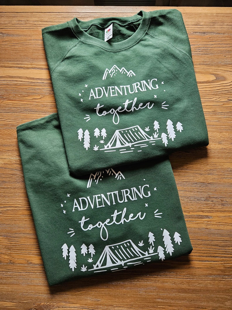 Sudaderas de viaje a juego, sudaderas para amantes de los viajes, regalo de luna de miel para pareja, sudadera con capucha de luna de miel de montaña, sudaderas de señor y señora a juego imagen 4