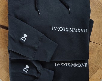 Aangepaste geborduurde Romeinse cijfers hoodie, gepersonaliseerde koppels geschenken, geborduurde koppels hoodie, verjaardagsdatum koppels sweatshirt