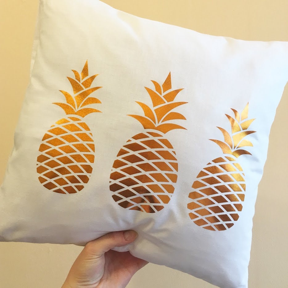 Gold pineapple pillow deals
