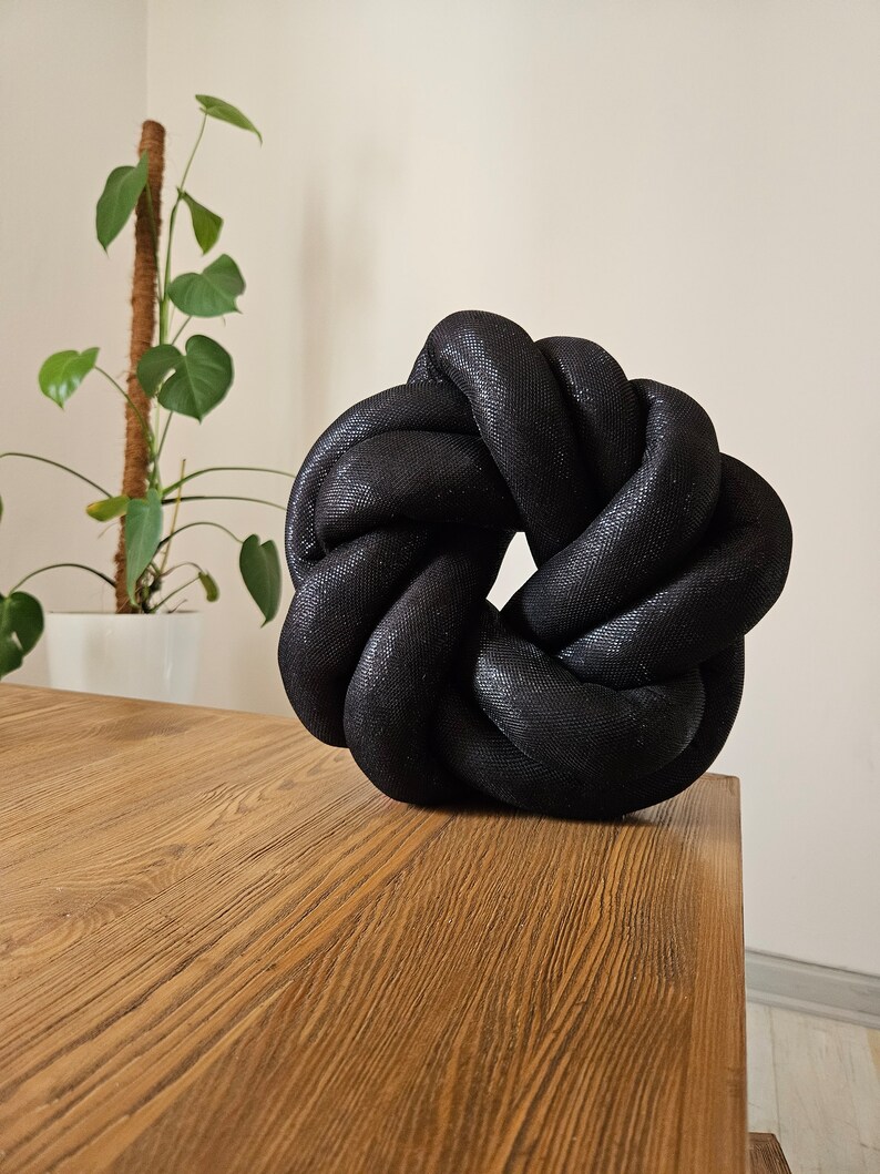 Almohada de nudo, almohada de nudo de serpiente negra, cojín de nudo, cojín de nudo de serpiente negro, almohada de serpiente negra, almohada de nudo grande, almohada de suelo grande imagen 8