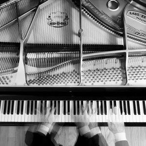 Piano -- photo, digital download