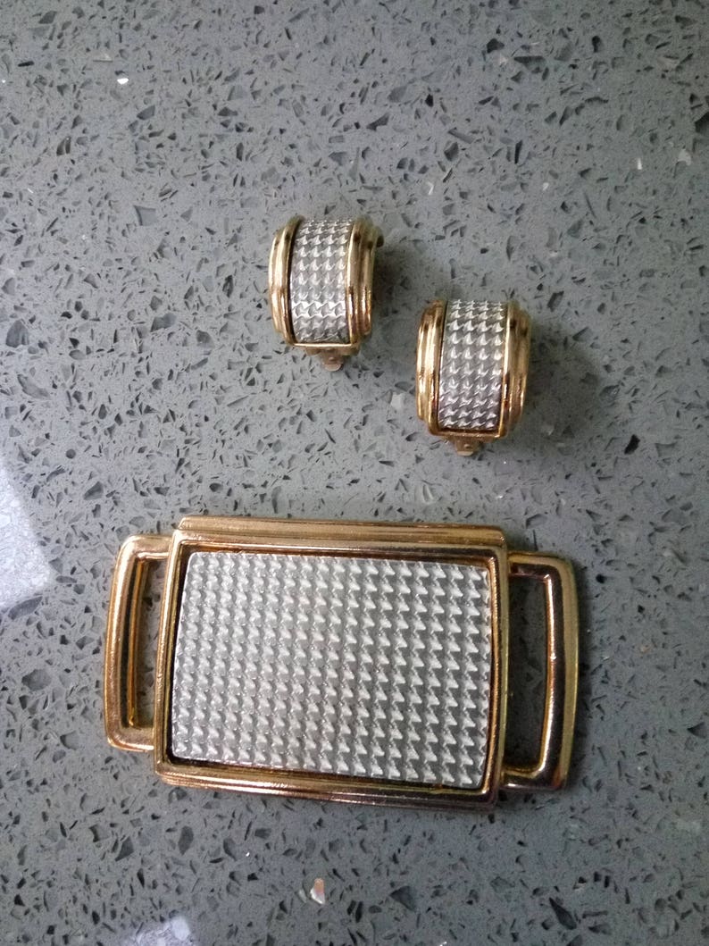 Belt Buckle and Clip On Earring Set Houndstooth Design Signed Vintage Weekenders not Bek