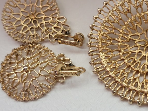 Sarah Coventry Goldtone Filigree Brooch and Clip … - image 8