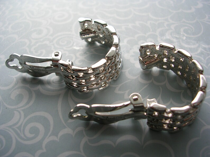 Vintage Signed Vendome Silver WeaveLink Clip Earrings