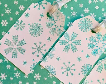 Embossed Gold Snowflake Christmas Gift Tags - Set of 8