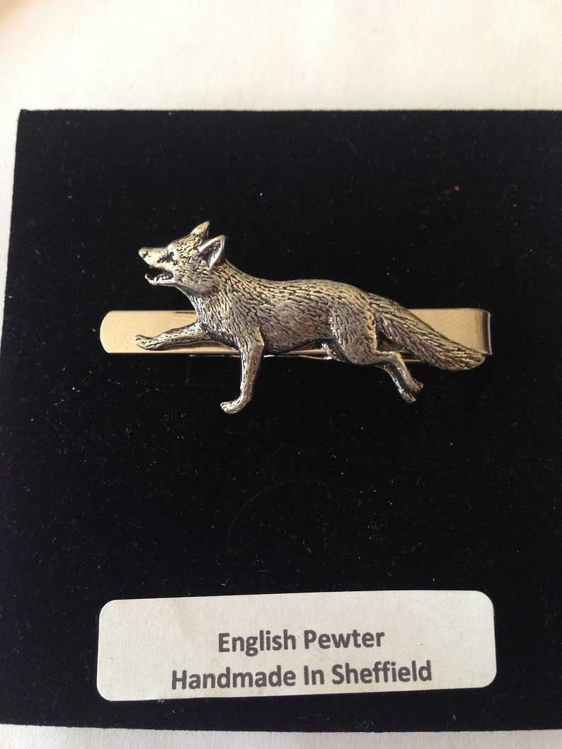 slide A3 Running Fox English Pewter Emblem on a Tie Clip