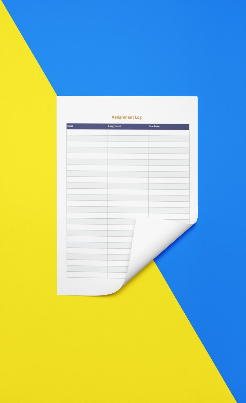 Może przedstawiać: Biała kartka papieru z tytułem "Assignment Log" u g&oacute;ry. Papier jest podzielony na trzy kolumny oznaczone jako "Class", "Assignment" i "Due Date".