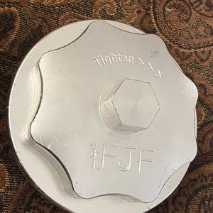 Vintage IFJF Excellent Ford filler cap. Billet aluminum. Very nice. Very light shelf wear only. 1999, 2000, 2001, 2002, 2003 Power Stroke.