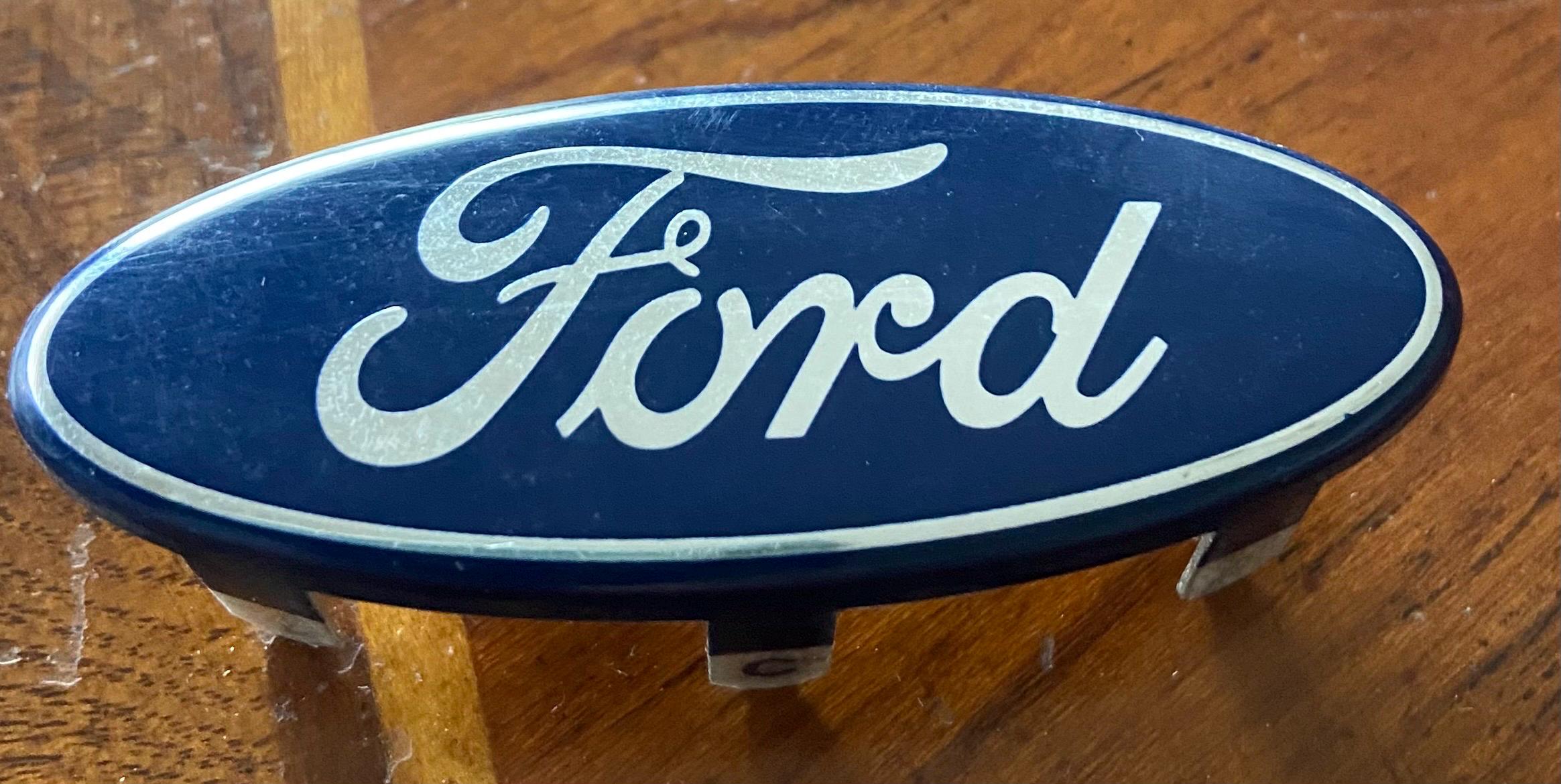 CEO5 7" Front/Rear Grille Emblem For Ford – 3D Black Oval, Remanufactured