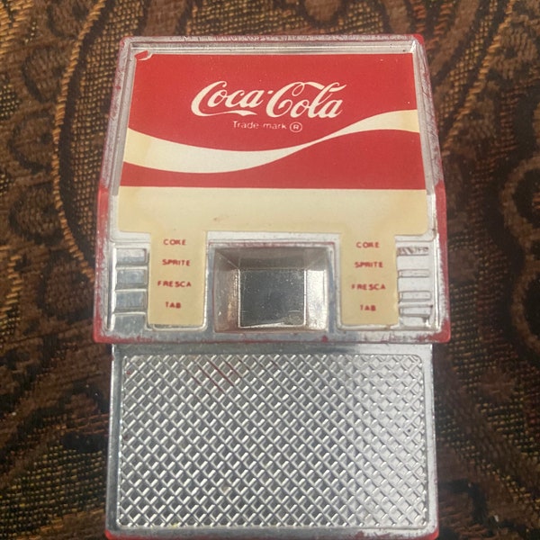 Vintage Buddy L Coca Cola machine for the small truck. Good condition. Some light wear. See the pictures. No international sales!