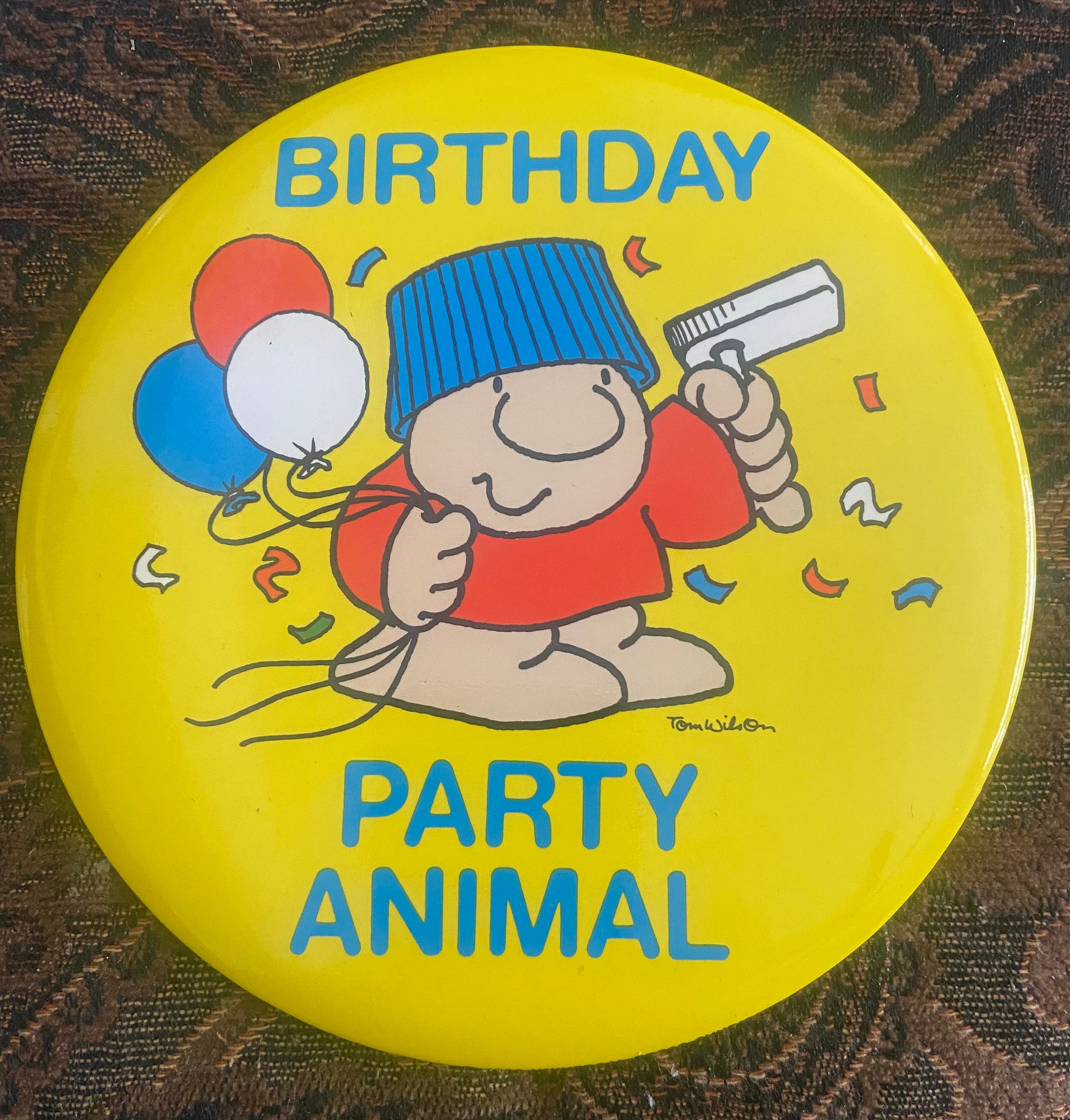 ピンズ・ピンバッジ・缶バッジ HAPPY BIRTHDAY- Celebrate with wizards - Amazon.com : VIVIKEN Musical Birthday Cards, 3D Pop Up LIGHT