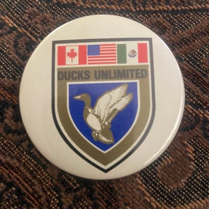 Ducks Unlimited 100 Acre Club Enamel Lapel Pin DU