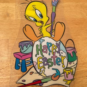 Vintage Tweety Bird Happy Easter window decoration. Excellent Condition. Has suction cup for windo dressing . Just the cutest. 9by6 in.L@@K!