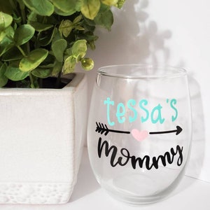 Mommy Tribe wine glass-Mom tribe wine glass glass-mothers gift-Mothers day gift-love my tribe wine glass-mommy arrow wine glass-mom life-mom