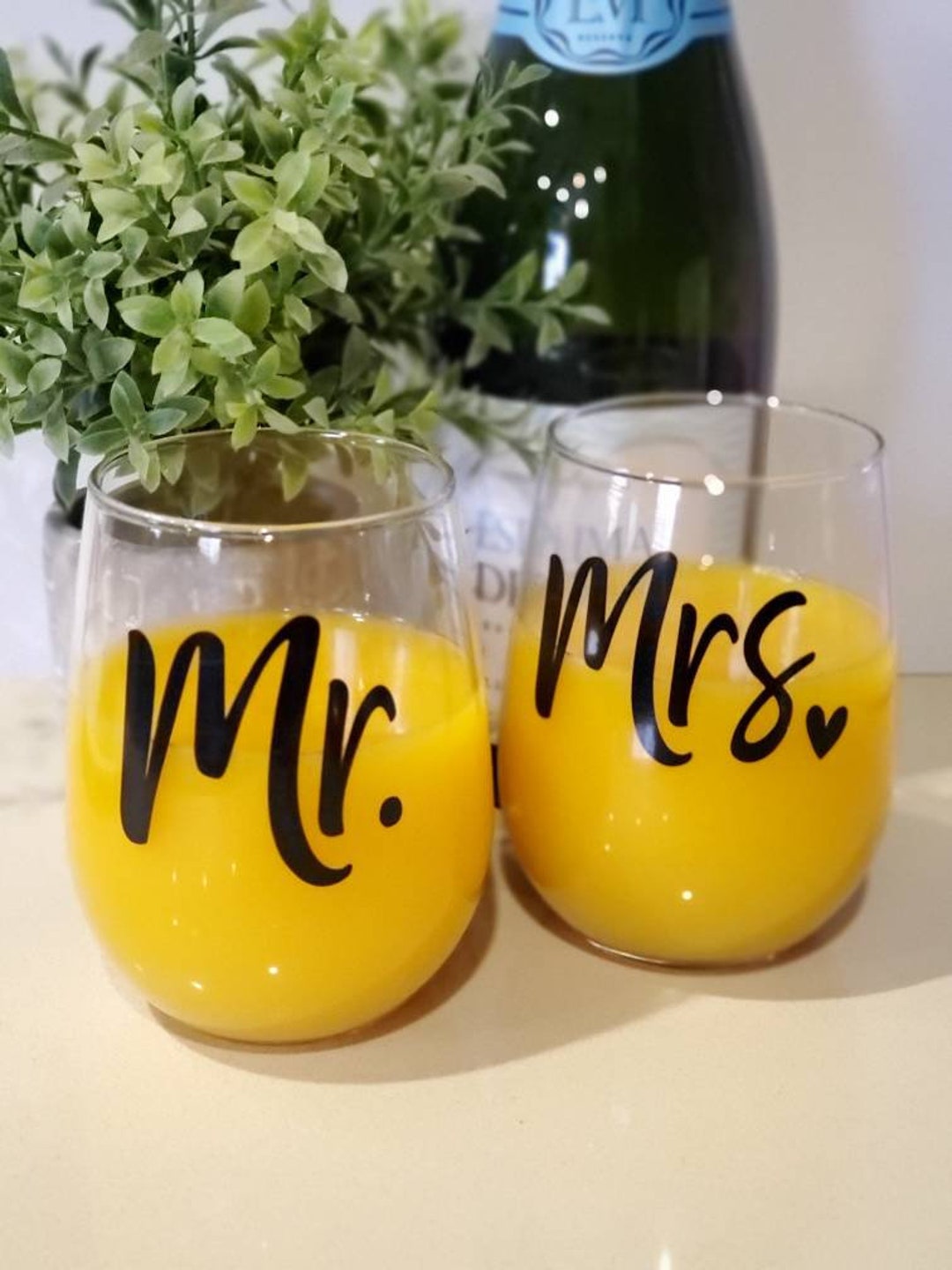 Mr & Mrs Wine Glasseswedding Wine Glass Setmr Wine Glassmrs Wine