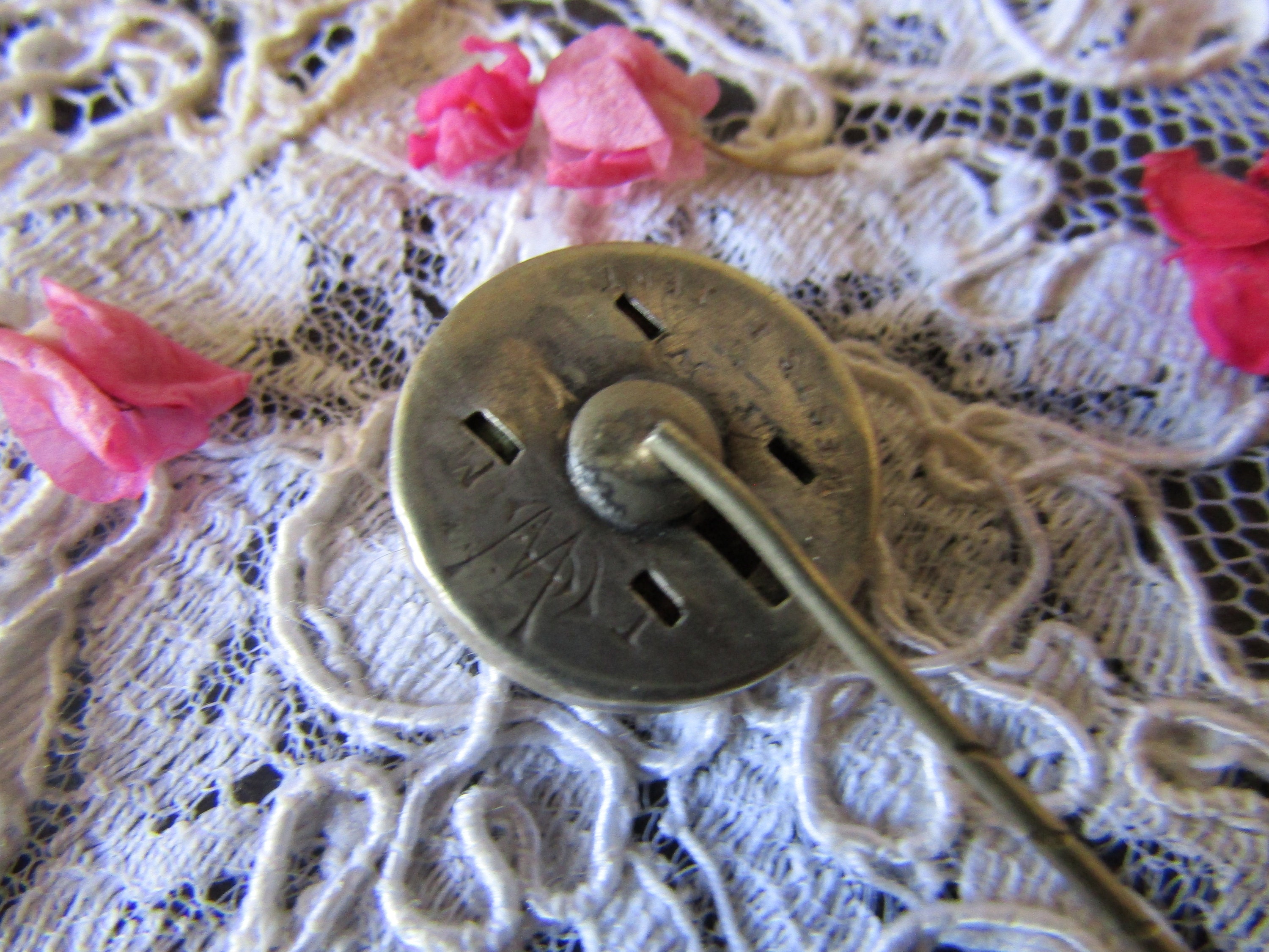 Ensemble Vintage Collier + Broche + épingle à Chapeau Imitation Nacre - Occasion Bon état