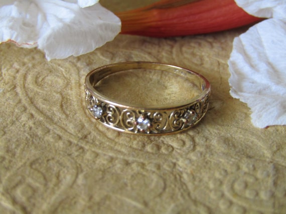 Gold Ring Sz 7 1/2, Cubic Zirconia 9 Kt. Gold Ring Size 7.5, Filigree 9k Gold Ring Sz 7.5 Vintage Ring, Formal Jewelry, Estate Ring, CZ Ring