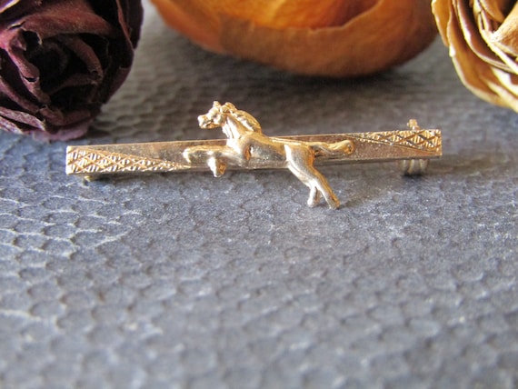 18 Kt. Gold Horse Brooch, Horse Jewelry, Estate J… - image 10