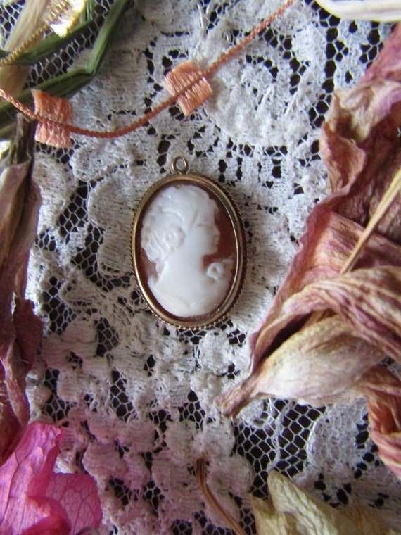 Antique Gold Cameo Pendant, Estate Jewelry, Vintag