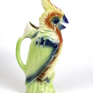 St. Clement Cockatoo Barbotine Krug