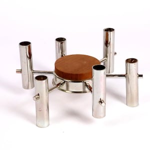 Kromad metallljusstake i dansk design