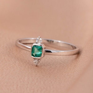 Emerald Engagement Ring 14K White Gold Emerald Diamond Ring Modern ...