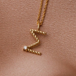 Colar com pingente de inicial grega em ouro maciço 14K e diamantes para mulheres - Pingente de letra grega personalizado - Presente de irmandade, o melhor presente para a mãe GN00109