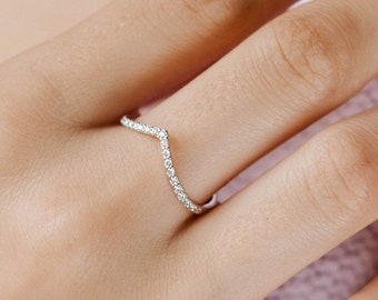 14K White Gold Diamond Chevron Ring - Pave V Wedding Band GR00166