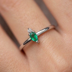Pear Emerald Engagement Ring Diamond 14K White Gold - Minimalist Dainty Promise Ring - GR00332