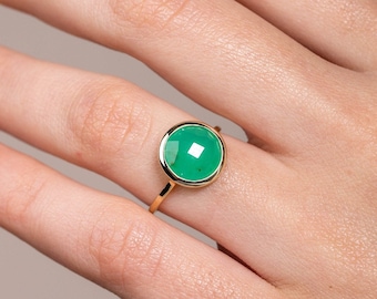 14K Gold Chrysoprase Ring for Women - Green Natural Gemstone Dainty Stacking Solid Gold Ring - Birthday Gift Kyklos Jewelry  GR00007