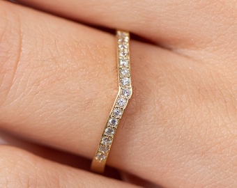 Diamond V Ring 14K Gold - Diamond Wedding Band - Diamond Stacking Ring - Chevron Ring - Diamond Eternity Band - Pave Ring - GR00143