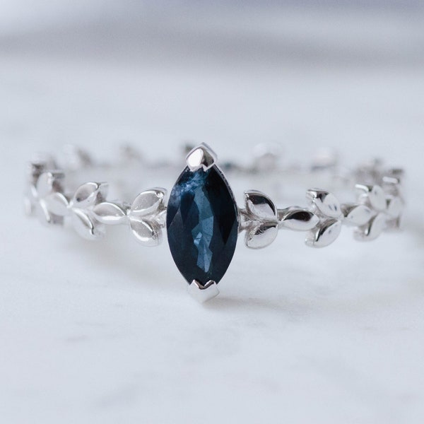 Blue Sapphire Leaf Ring Engagement Marquise White Gold 14K - Regalo de boda alternativo para ella - GR00252