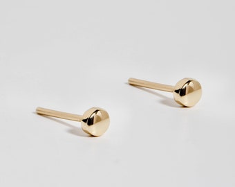 Boucles d'oreilles Tiny Dot Stud Or massif 14K - Clous ronds plats pour femmes et hommes - GE00044