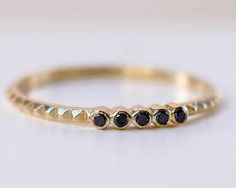 14K Solid Gold Pyramid Ring with Black Diamonds - Stacking Alternative Wedding Ring - Kyklos Gold Jewelry - GR00049-001