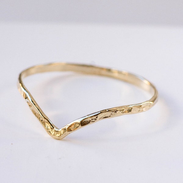 14K Gold Ring for Women V - Chevron Wedding Band Stackable Geometric Solid Gold - Kyklos Jewelry - GR00037