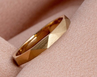 Faceted Wedding Band Ring Wide 14K Solid Gold for Him and Her - Stacking Ring Minimalist - Gift for Men Fine Jewelry Kyklos - GR00335