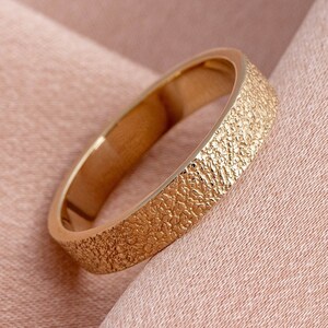 Couples Wedding Band Women Men - Unique 14K Gold Textured His and Her Ring - Flat Wedding Band GR00155