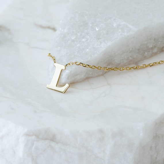 14K Yellow Gold Dainty Letter V Initial Name Monogram Necklace