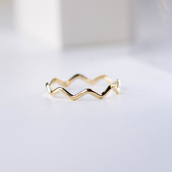 Zig Zag Ring 14K Gold - Wavy Band Simple Dainty Stacking