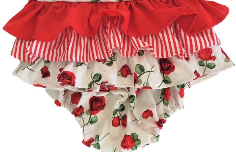 Red Green and White Frilled girl set 0-3 months Ready to ship Christmas baby Set Baby girl Set Baby girl clothes