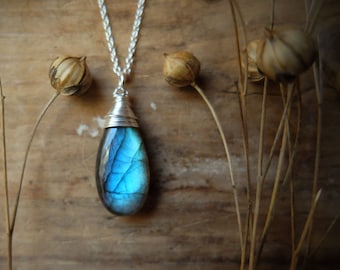 Labradorite drop necklace, a sterling silver chain necklace with a stunning blue/green labradorite, blue / green jewelry. 16, 18 inch