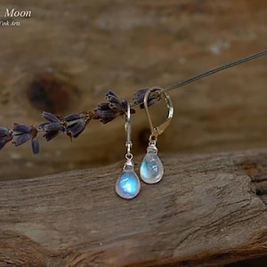 Moonstone earrings, drop earrings, dangle earrings, briolette jewelry, leverback earrings, gemstones, sterling silver 925, blue moonstone