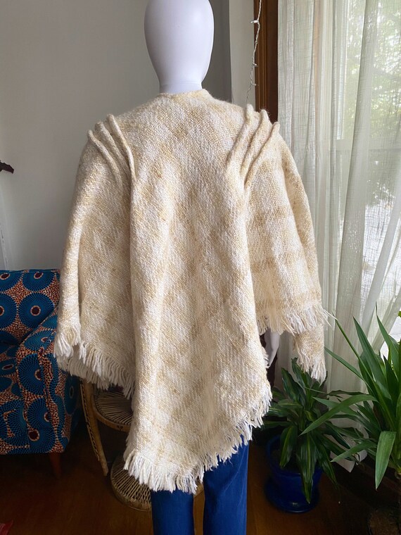 VTG 70s *Tapestries Ireland* Fringed Wool Poncho|… - image 8