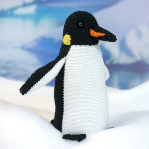 ROALD the Penguin knitting pattern